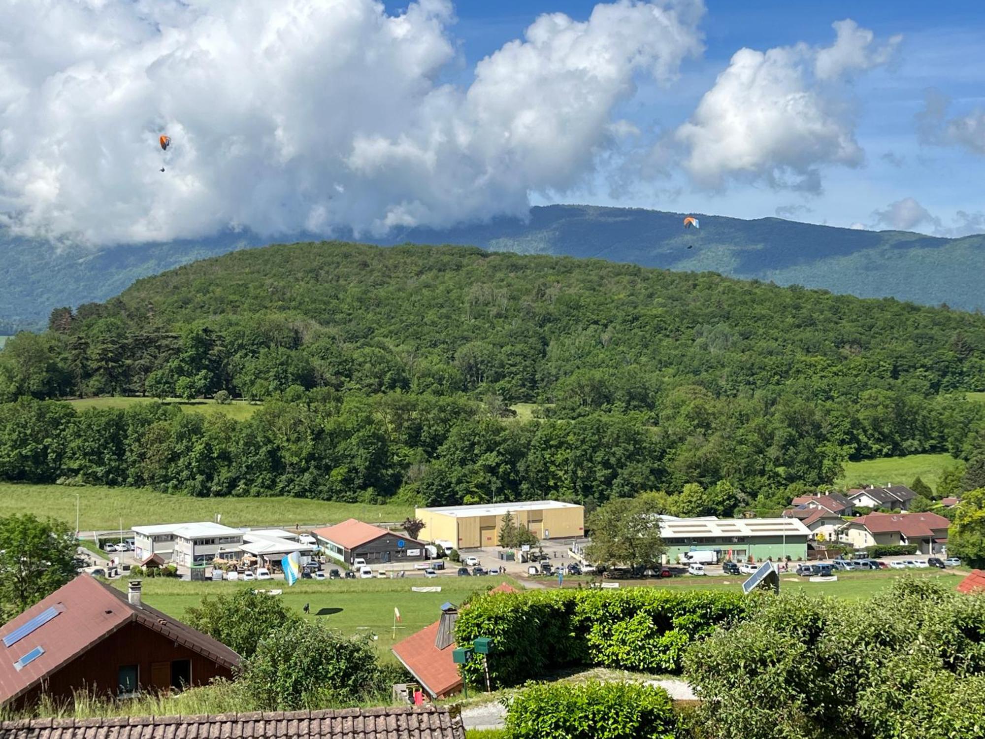 Le Chalet Des Voiles Bed & Breakfast Talloires Bagian luar foto